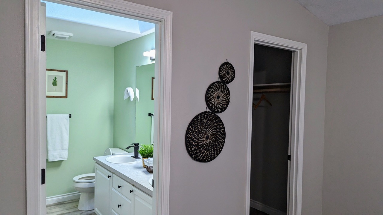 Photo of Bathroom in Hillsboro