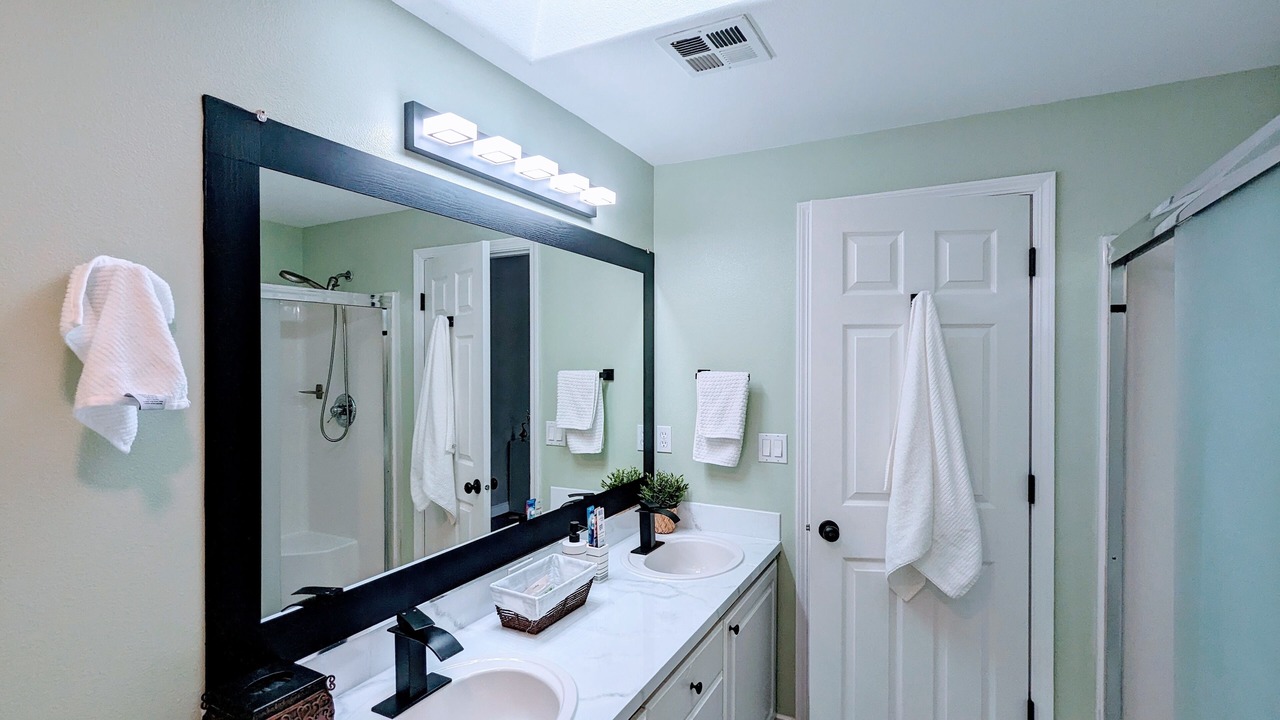 Photo of Bathroom in Hillsboro