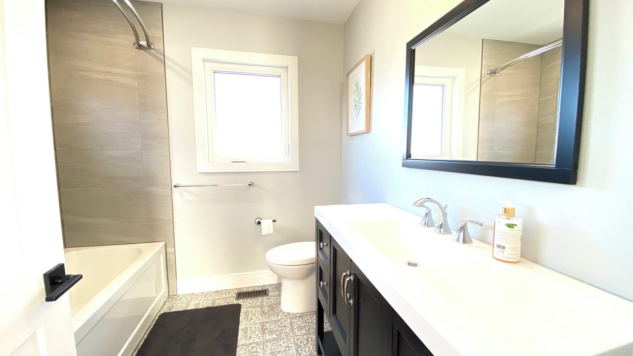 Photo of Bathroom in Glenridge