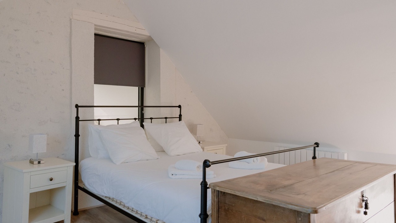 Photo of Bedroom in Huisseau-sur-Mauves