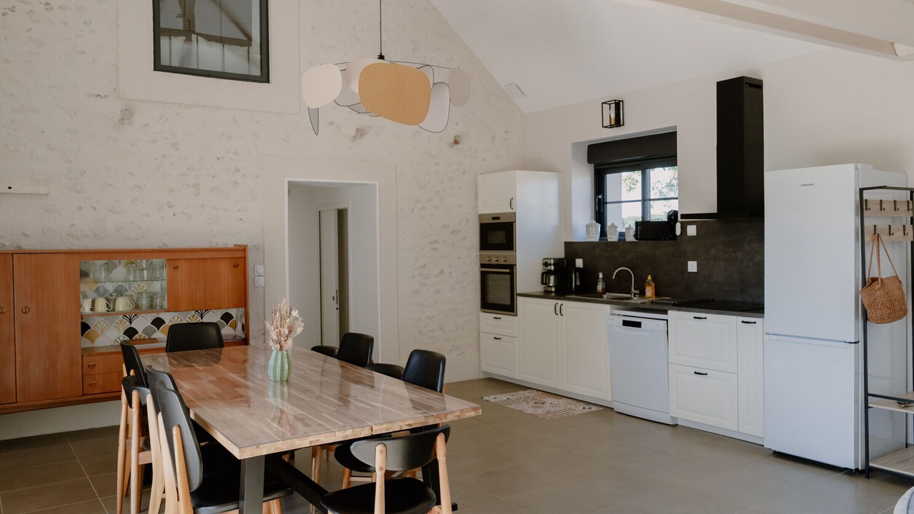 Photo of Others in Huisseau-sur-Mauves