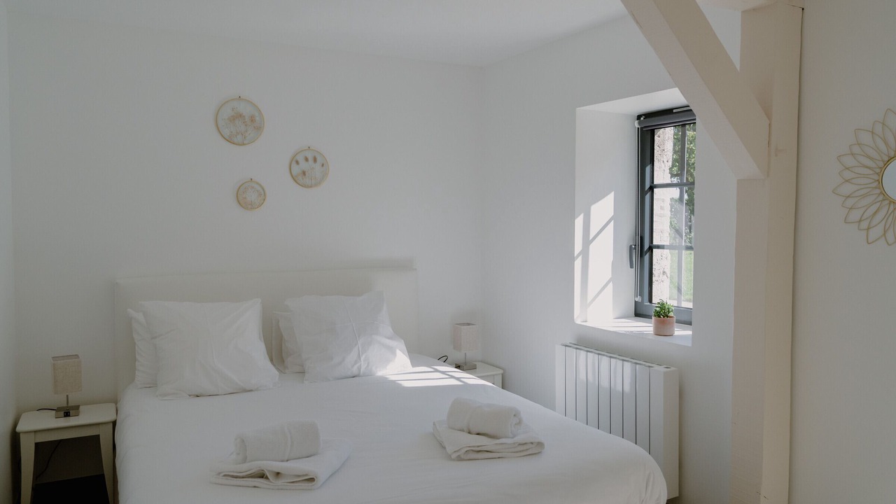 Photo of Bedroom in Huisseau-sur-Mauves
