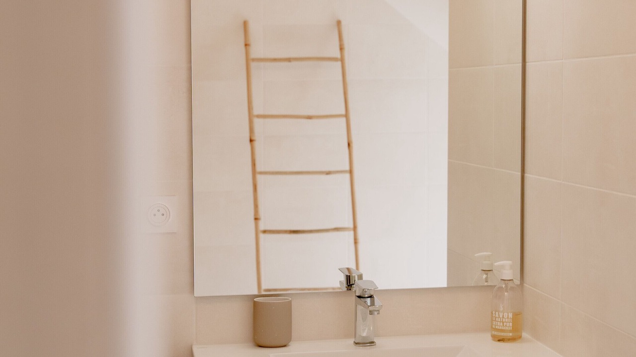 Photo of Bathroom in Huisseau-sur-Mauves