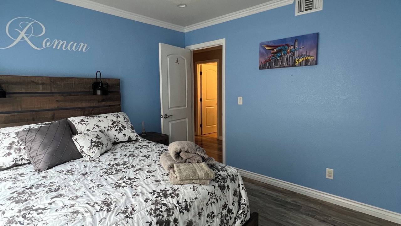 Photo of Bedroom in Palmdale