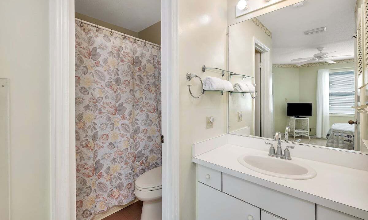 Photo of Bathroom in Saint Simons Heights
