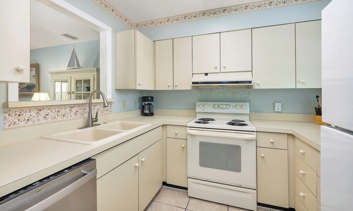 Photo of Kitchen in Saint Simons Heights