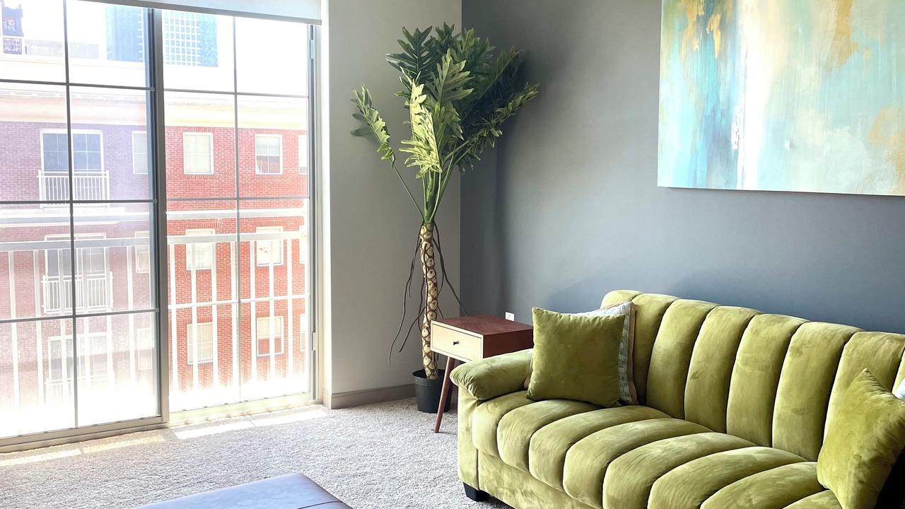 Photo of Livingroom in Uptown District