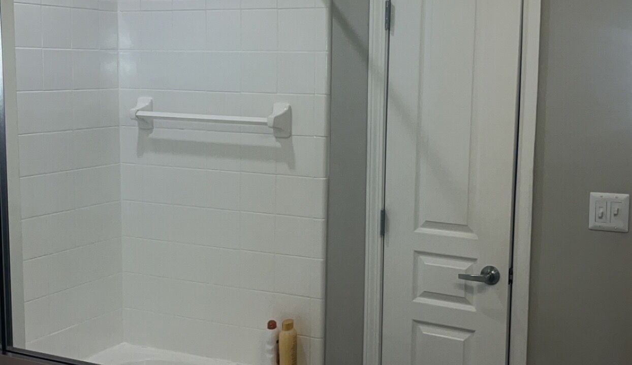 Photo of Bathroom in Lindridge-Martin Manor