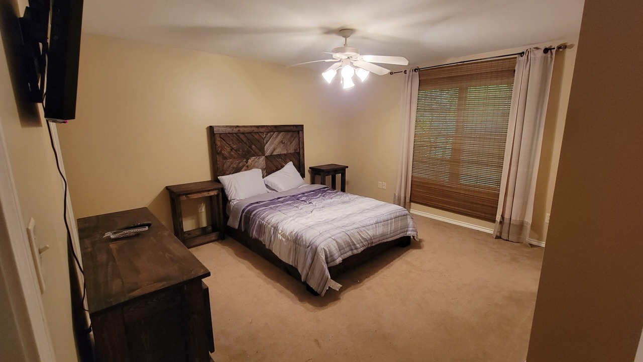 Photo of Bedroom in Mount Vernon
