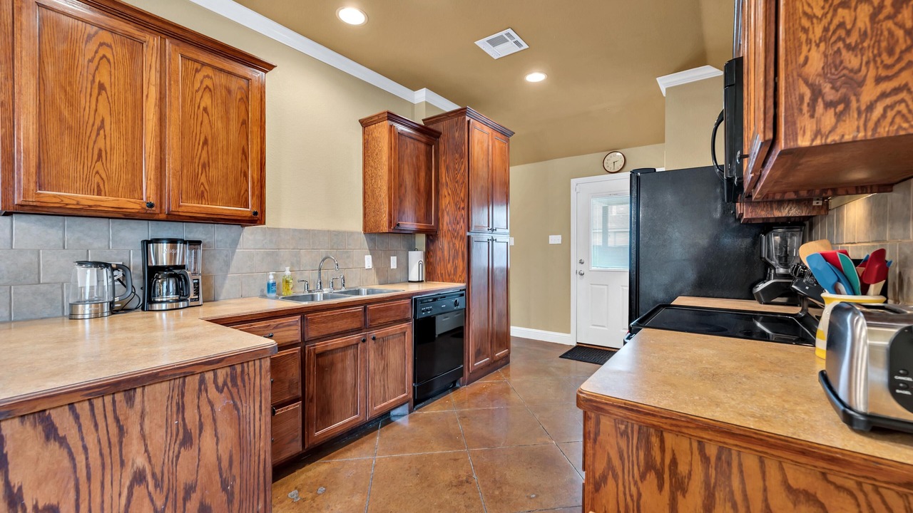 Photo of Kitchen in Lacy-Lakeview