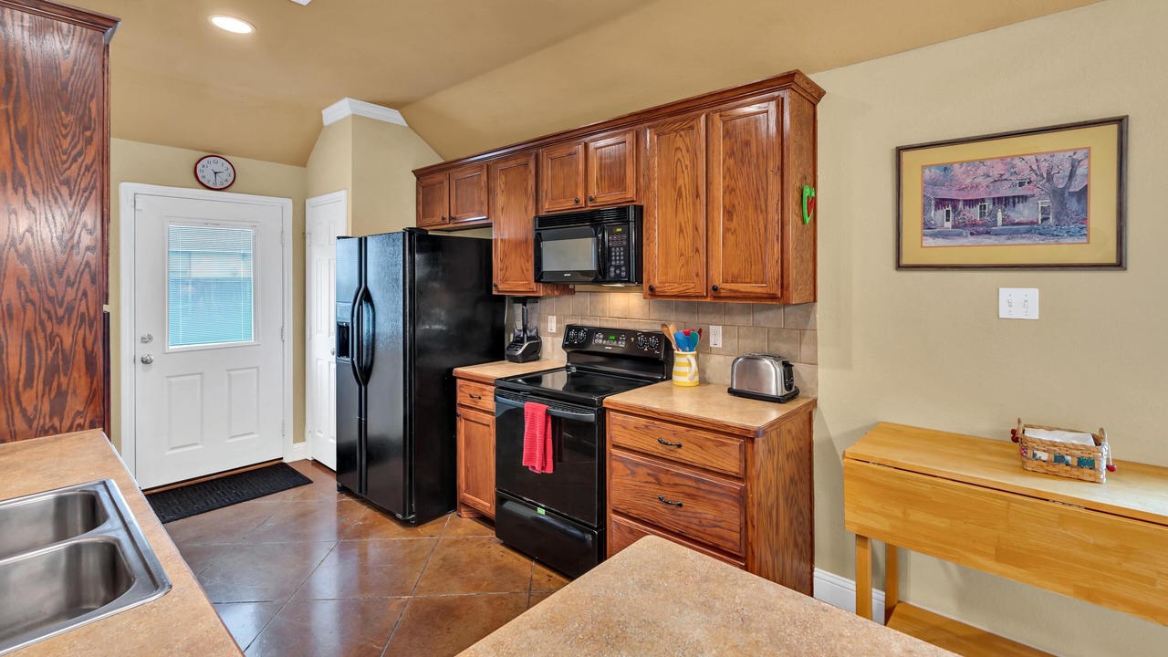 Photo of Kitchen in Lacy-Lakeview