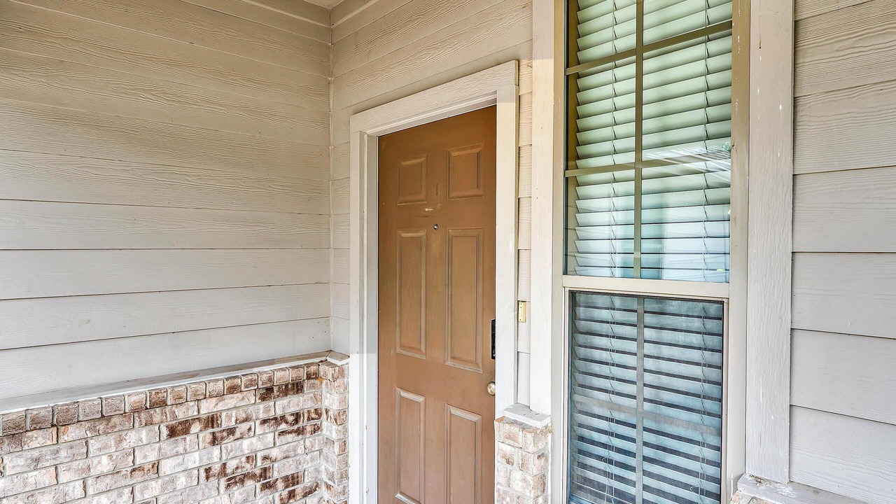 Photo of Outdoor in Lacy-Lakeview
