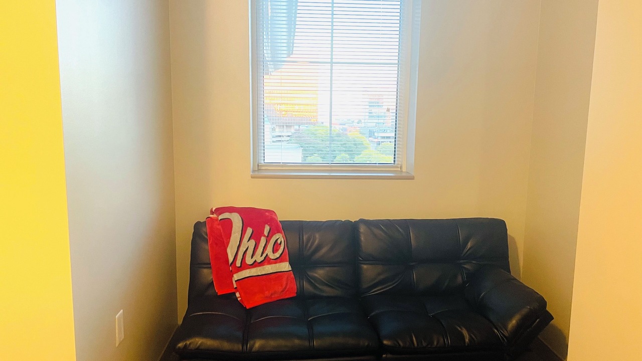 Photo of Livingroom in Scioto Mile