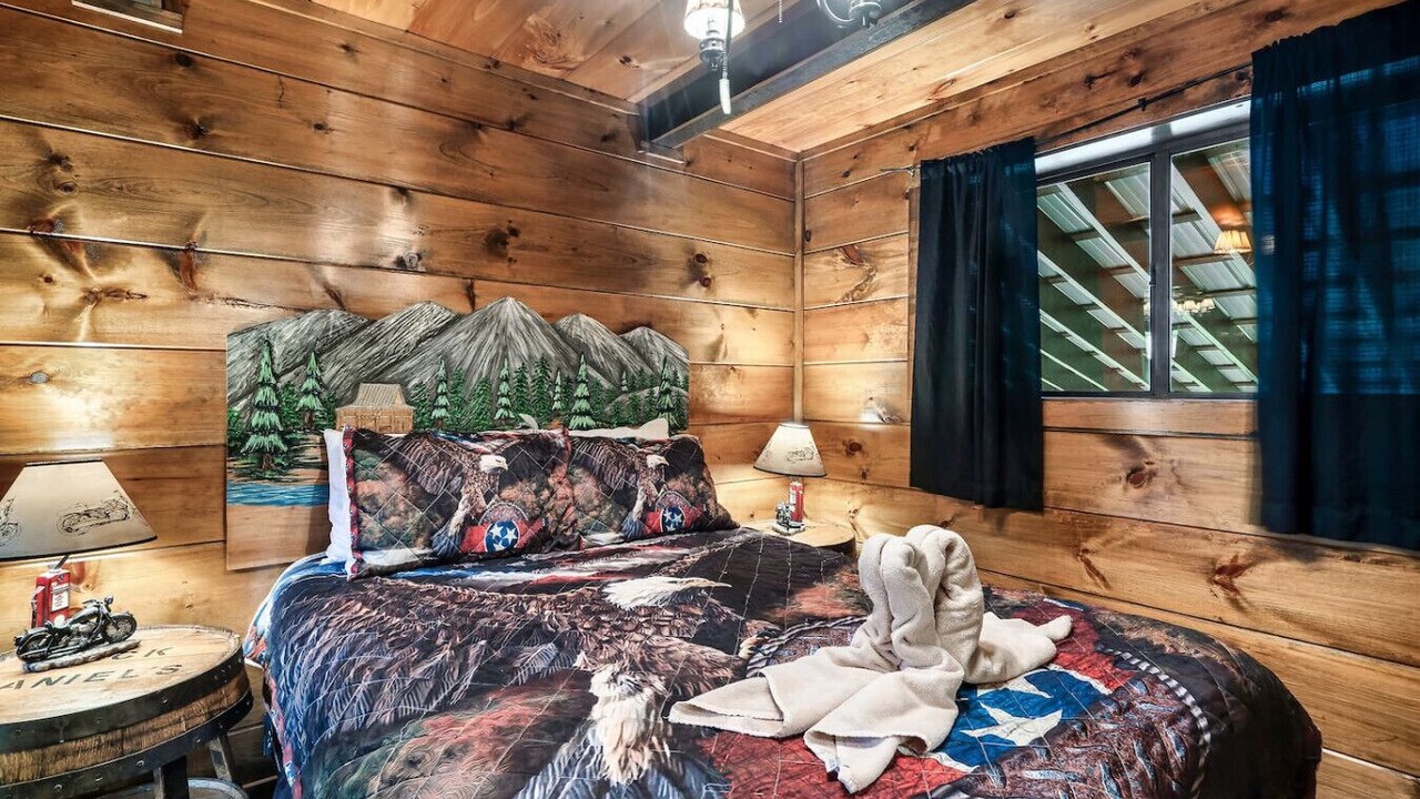 Photo of Bedroom in Kodak