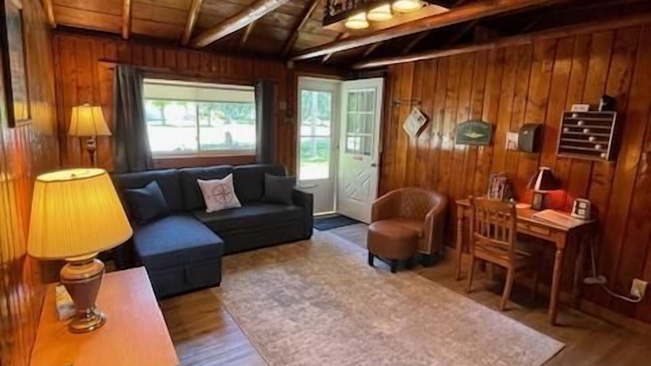 Photo of Livingroom in Clare