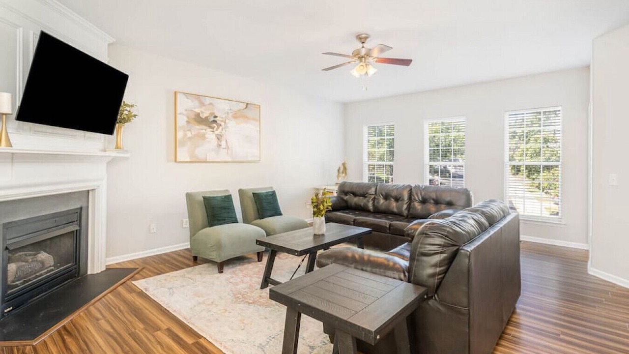 Photo of Livingroom in Long Lake