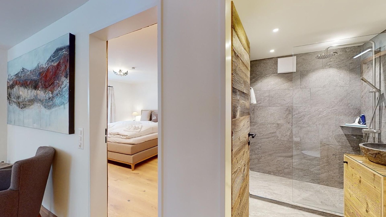 Photo of Bathroom in Silvaplana