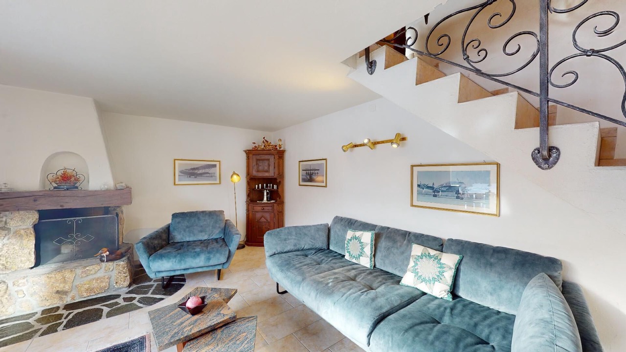 Photo of Livingroom in La Punt-Chamues-ch