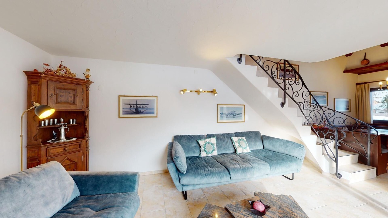 Photo of Livingroom in La Punt-Chamues-ch