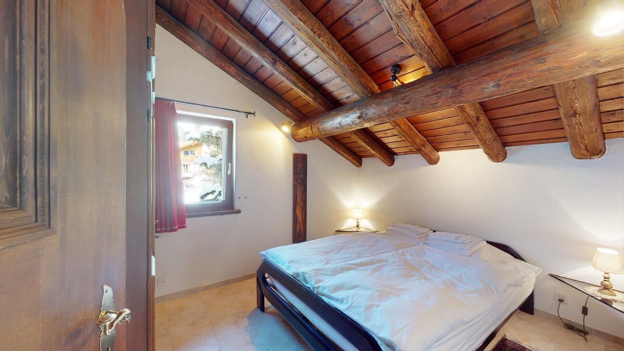 Photo of Bedroom in La Punt-Chamues-ch