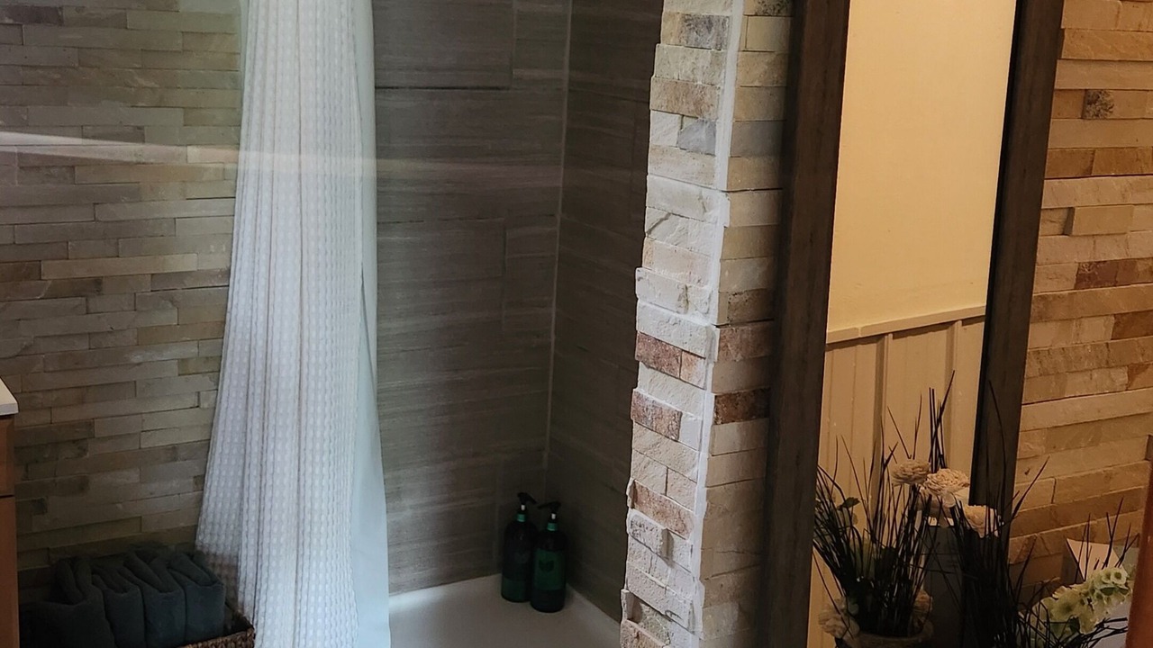 Photo of Bathroom in Noel