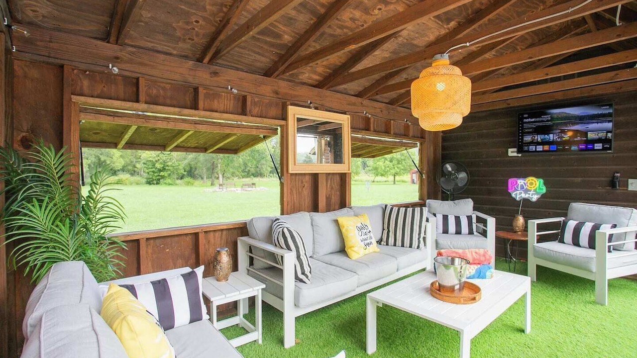 Photo of Livingroom in Whites Creek