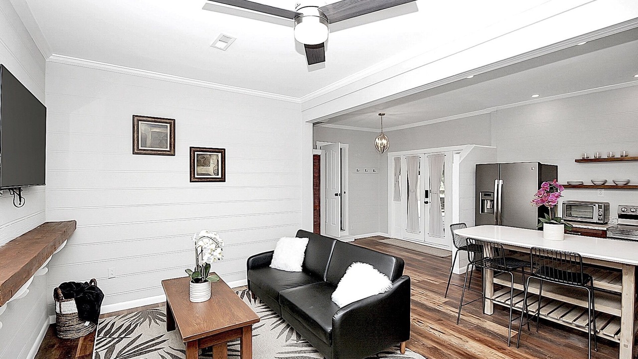 Photo of Livingroom in Concord