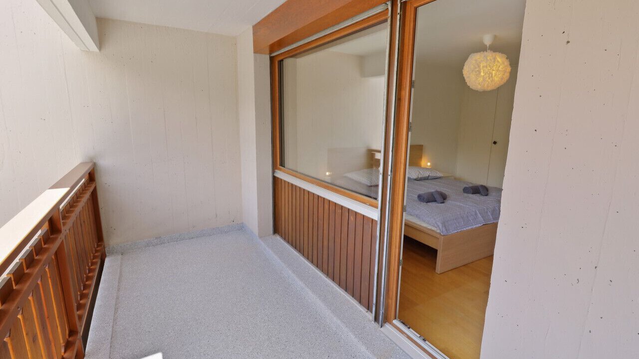 Photo of Bedroom in Noes