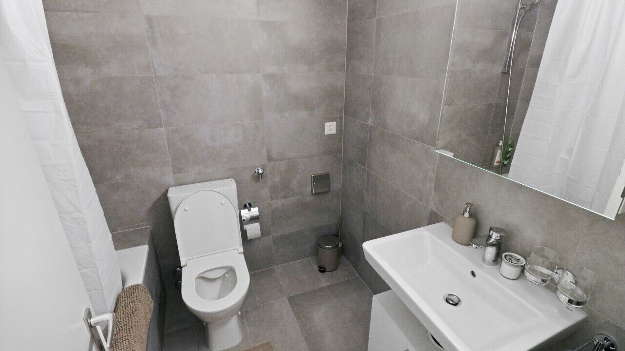 Photo of Bathroom in Noes