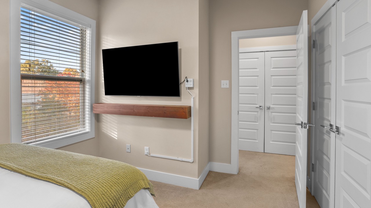 Photo of Bedroom in South Baton Rouge