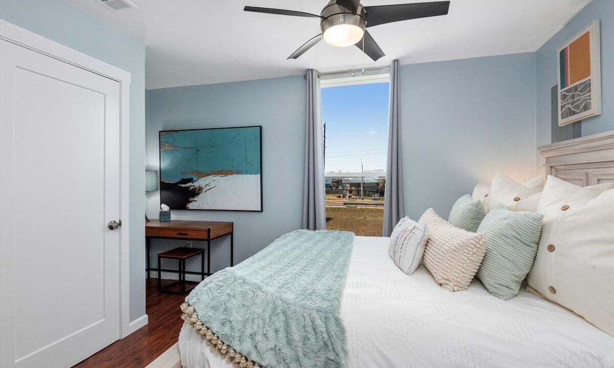 Photo of Bedroom in Galveston