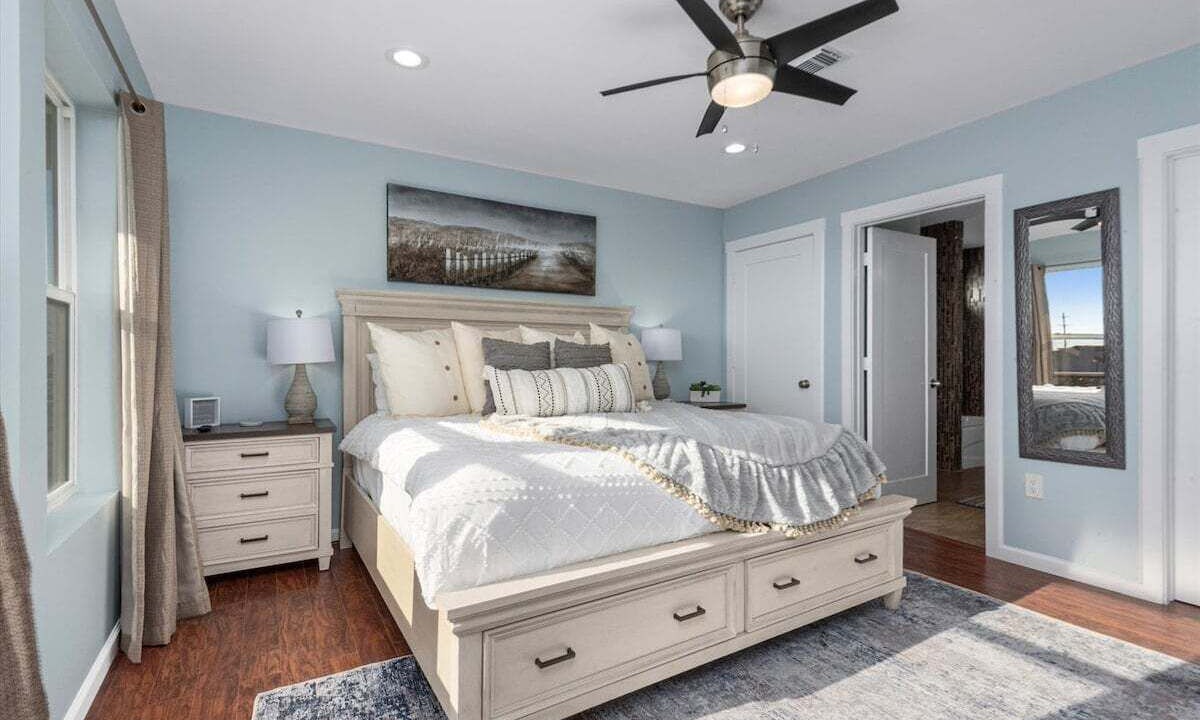 Photo of Bedroom in Galveston