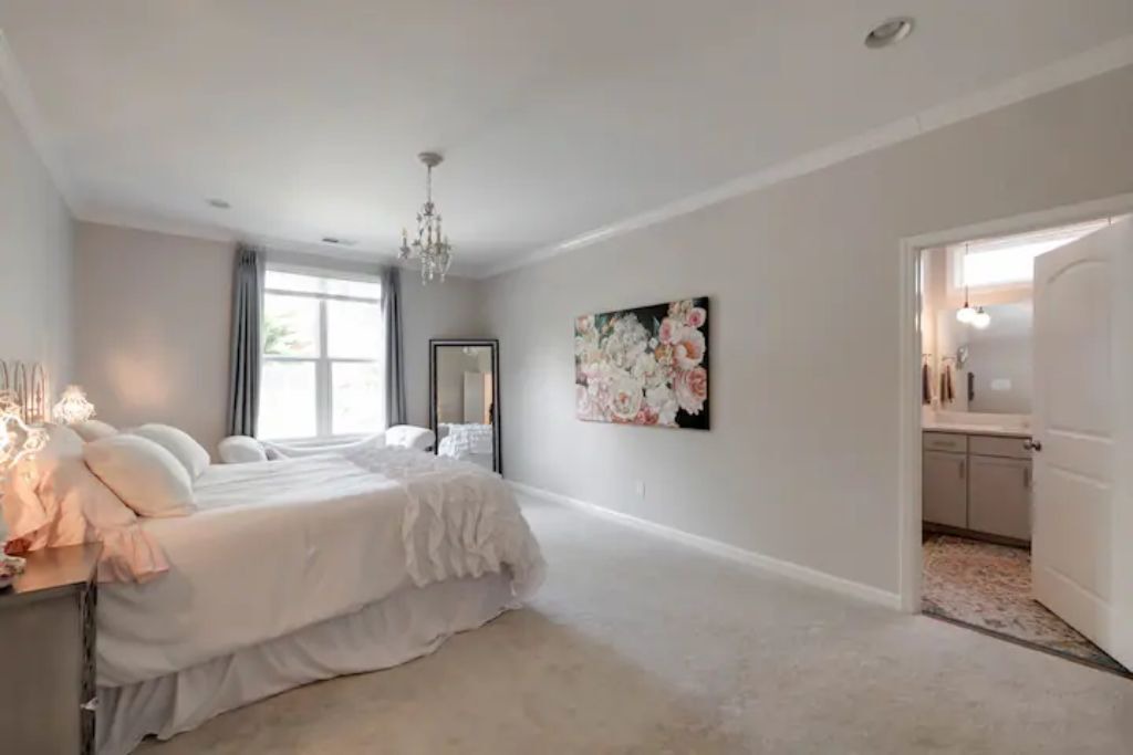 Photo of Bedroom in Midtown
