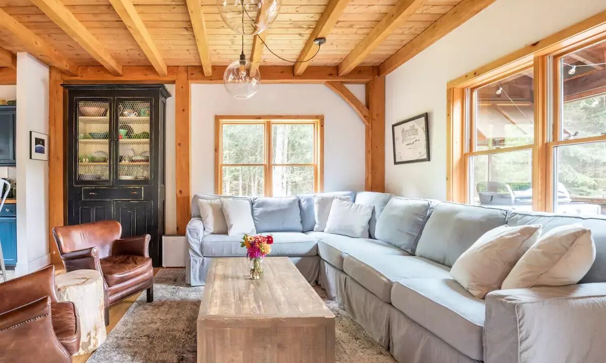 Photo of Livingroom in Roscoe