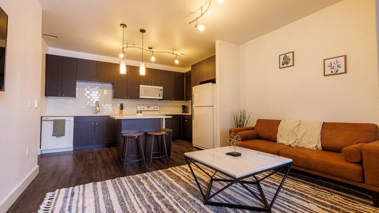 Photo of Livingroom in Ballpark