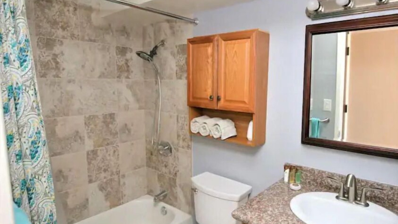 Photo of Bathroom in Waikiki