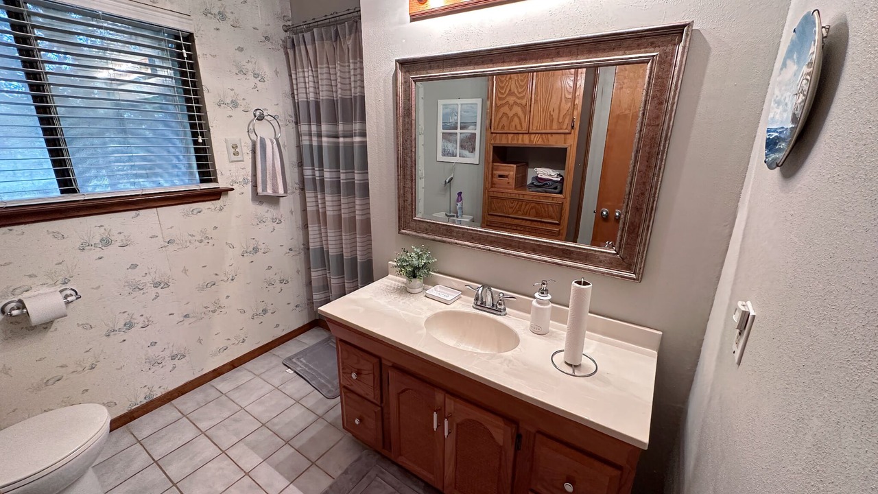 Photo of Bathroom in Cedar Lane
