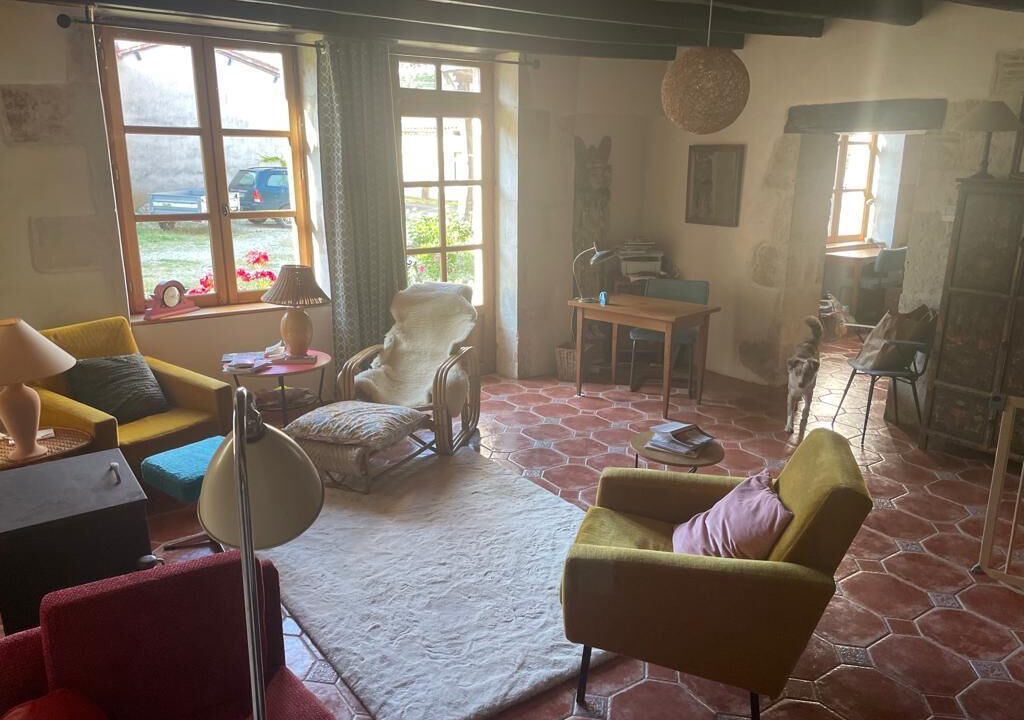 Photo of Livingroom in Nanteuil-en-Vallee