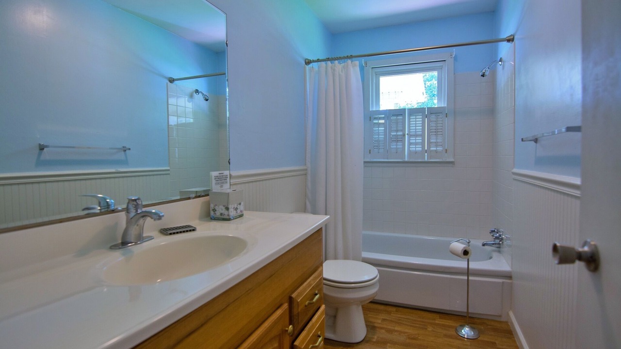 Photo of Bathroom in Guild