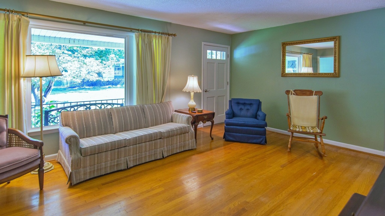 Photo of Livingroom in Guild