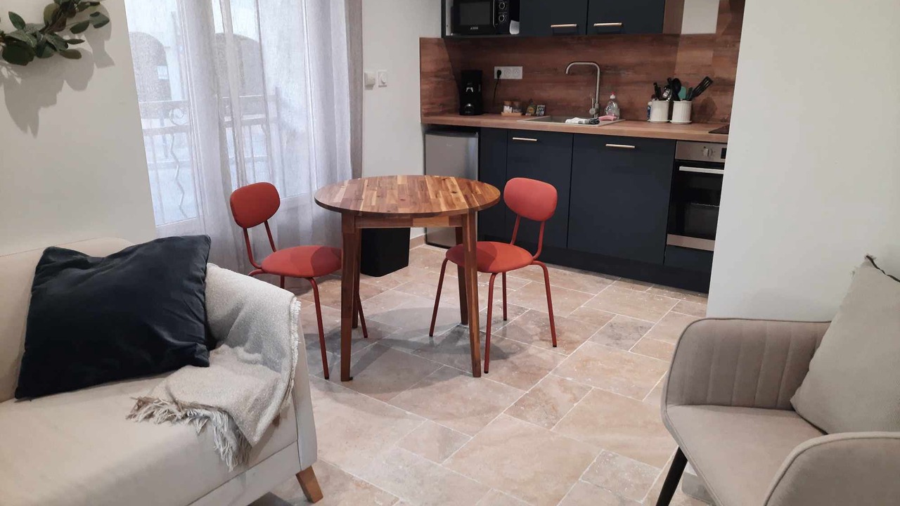 Photo of Others in Tulette