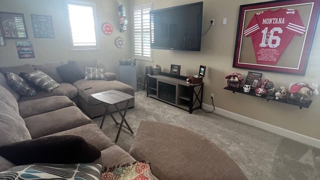 Photo of Bedroom in Natomas Creek