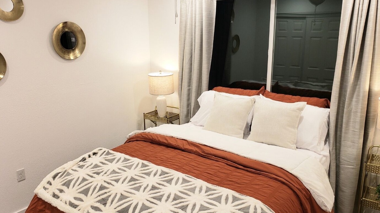 Photo of Bedroom in Roseburg