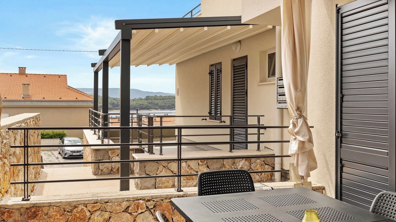 Photo of Outdoor in Cres
