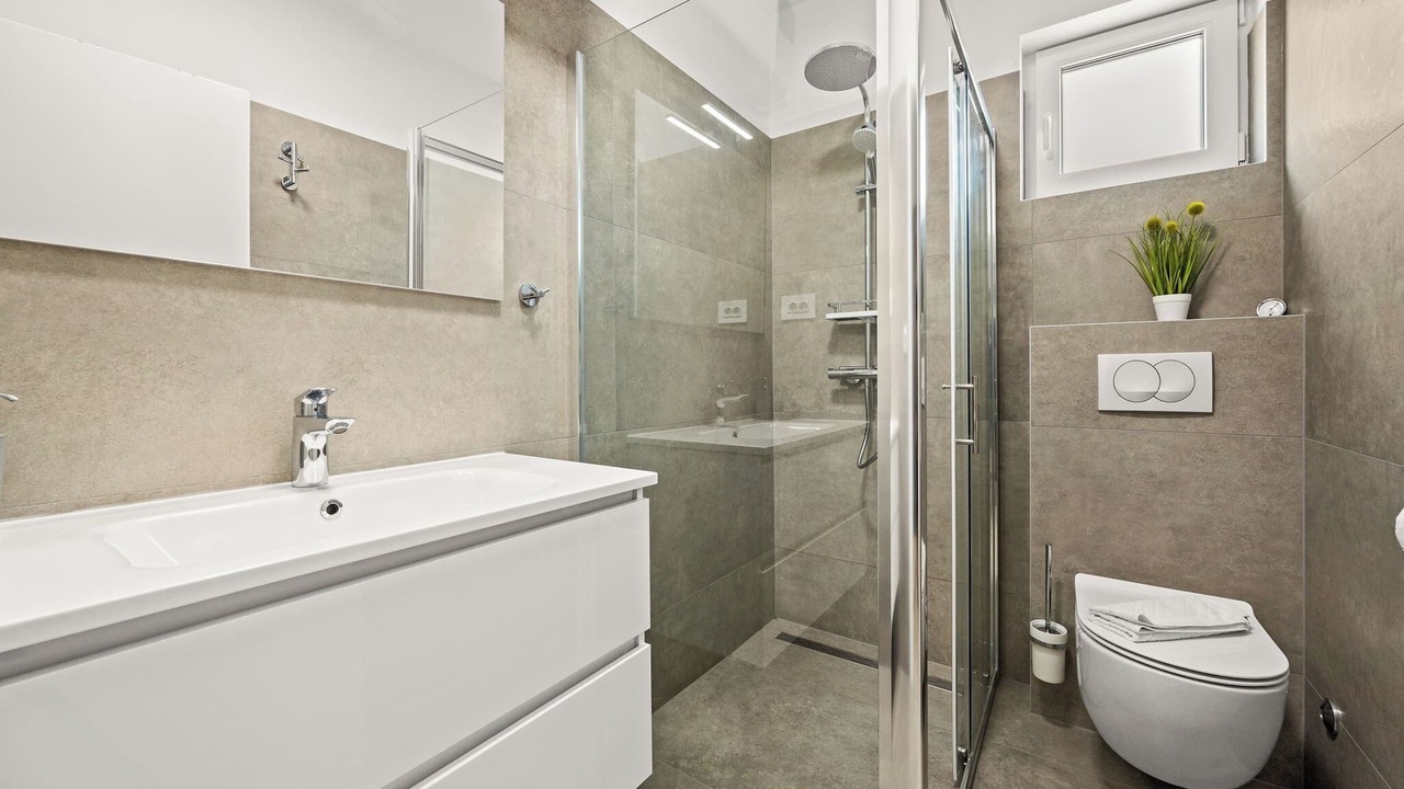 Photo of Bathroom in Cres