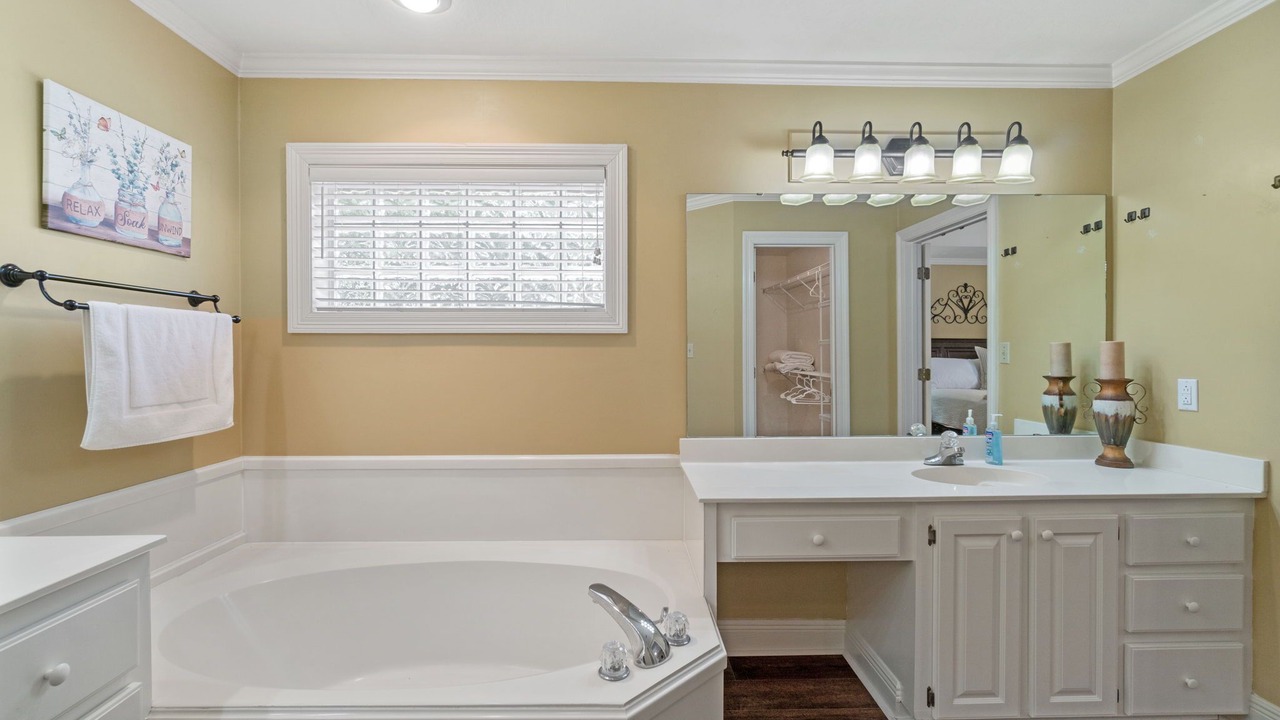 Photo of Bathroom in Hattiesburg
