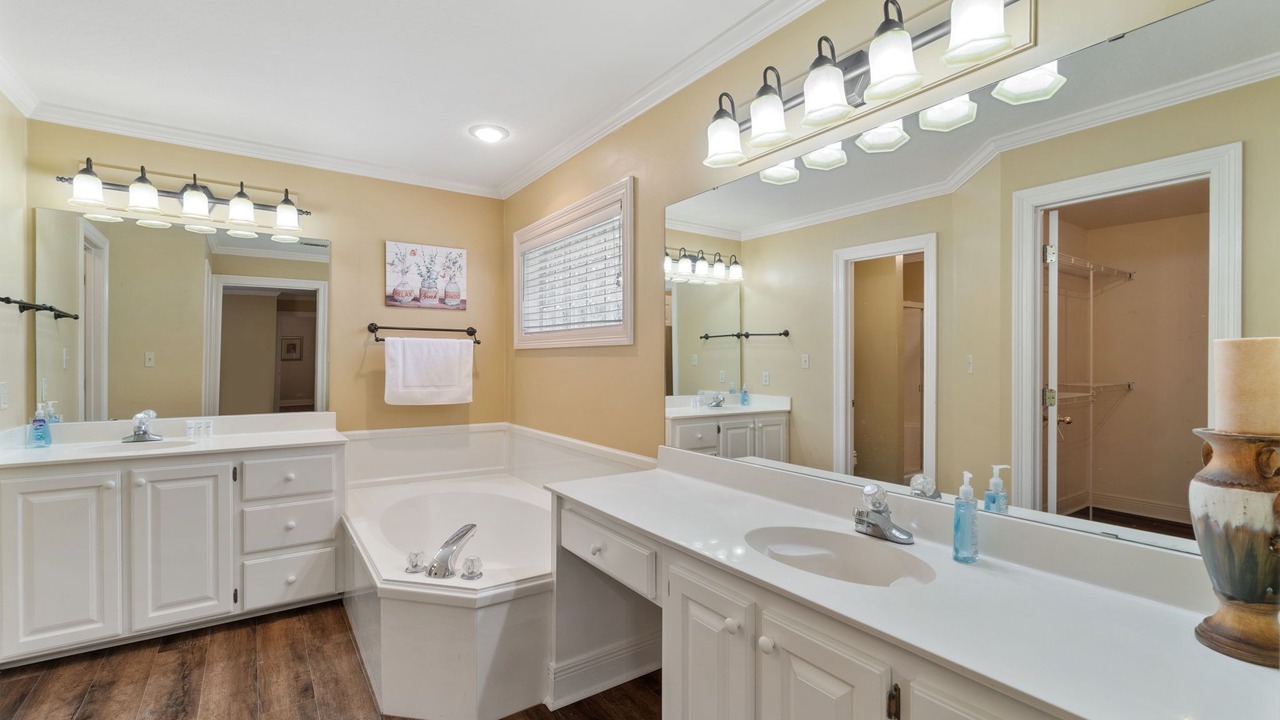 Photo of Bathroom in Hattiesburg