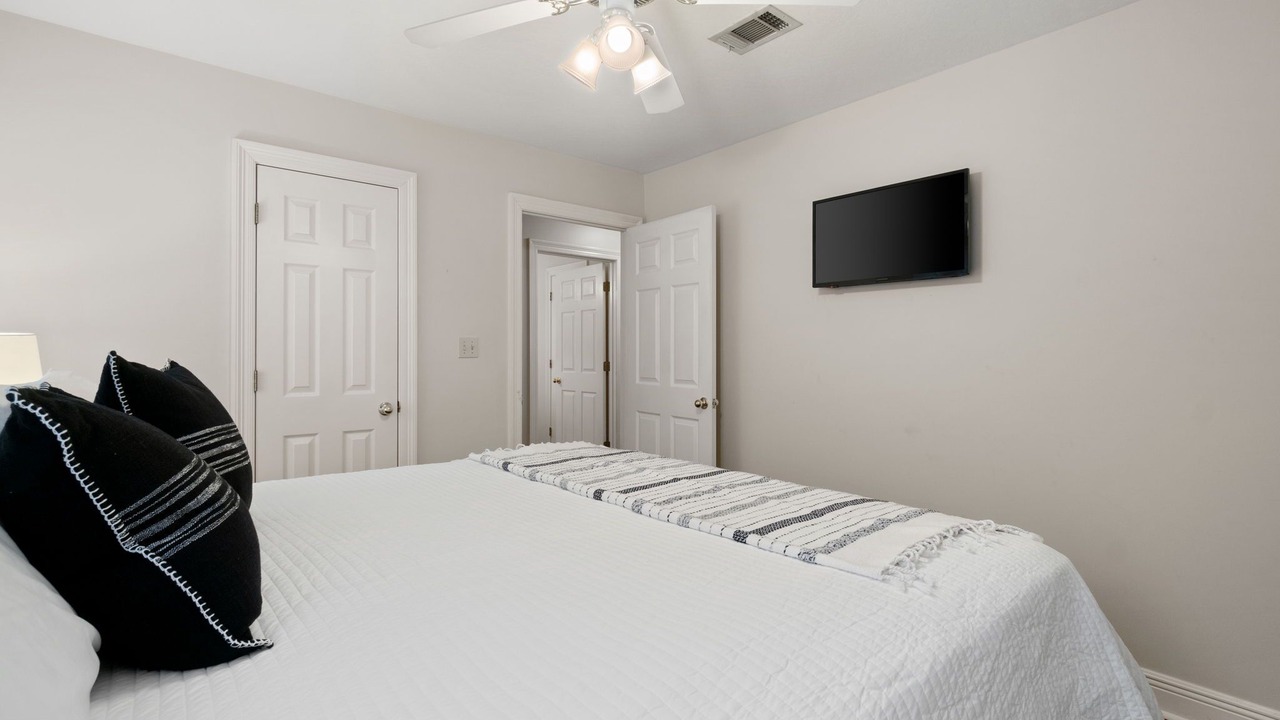 Photo of Bedroom in Hattiesburg