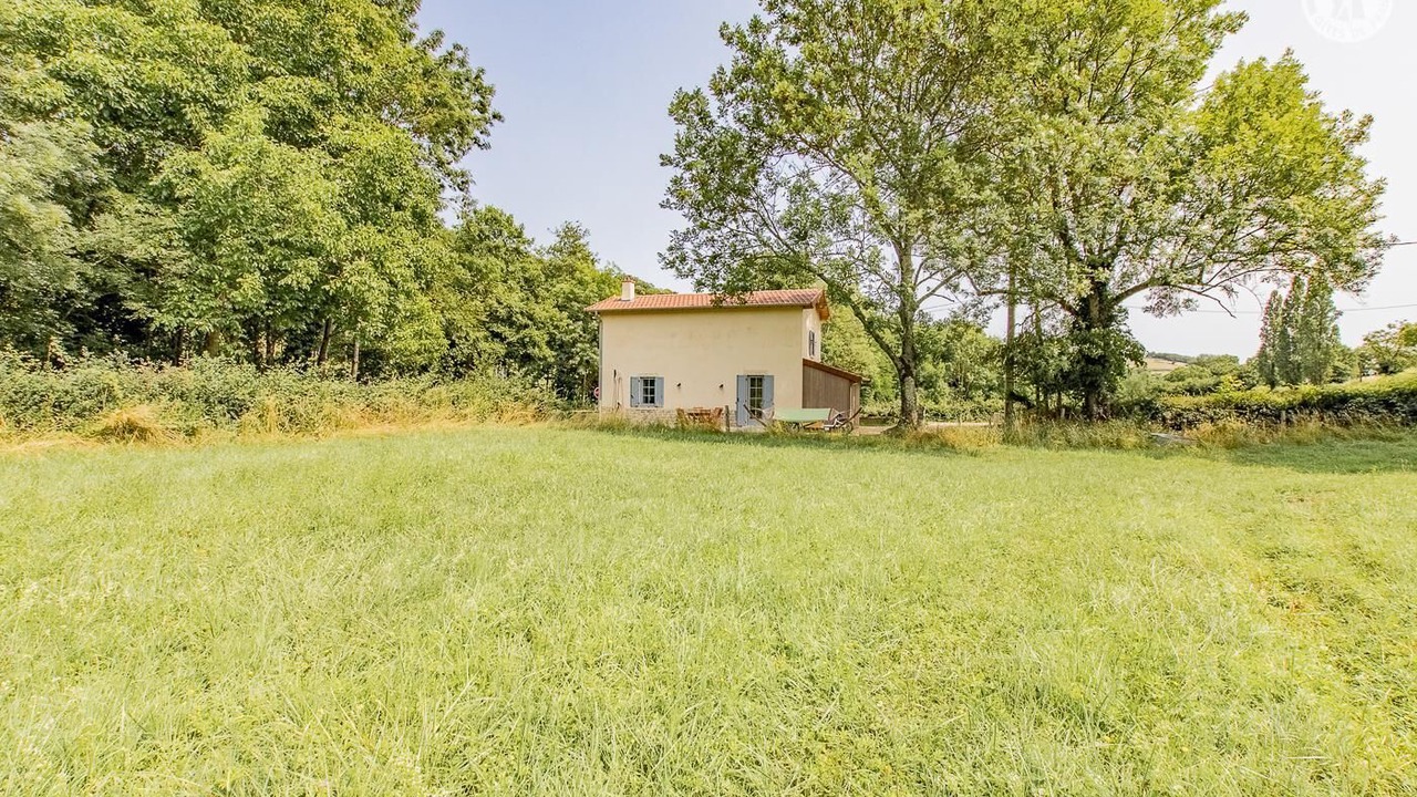 Photo of Outdoor in Berze-le-Chatel