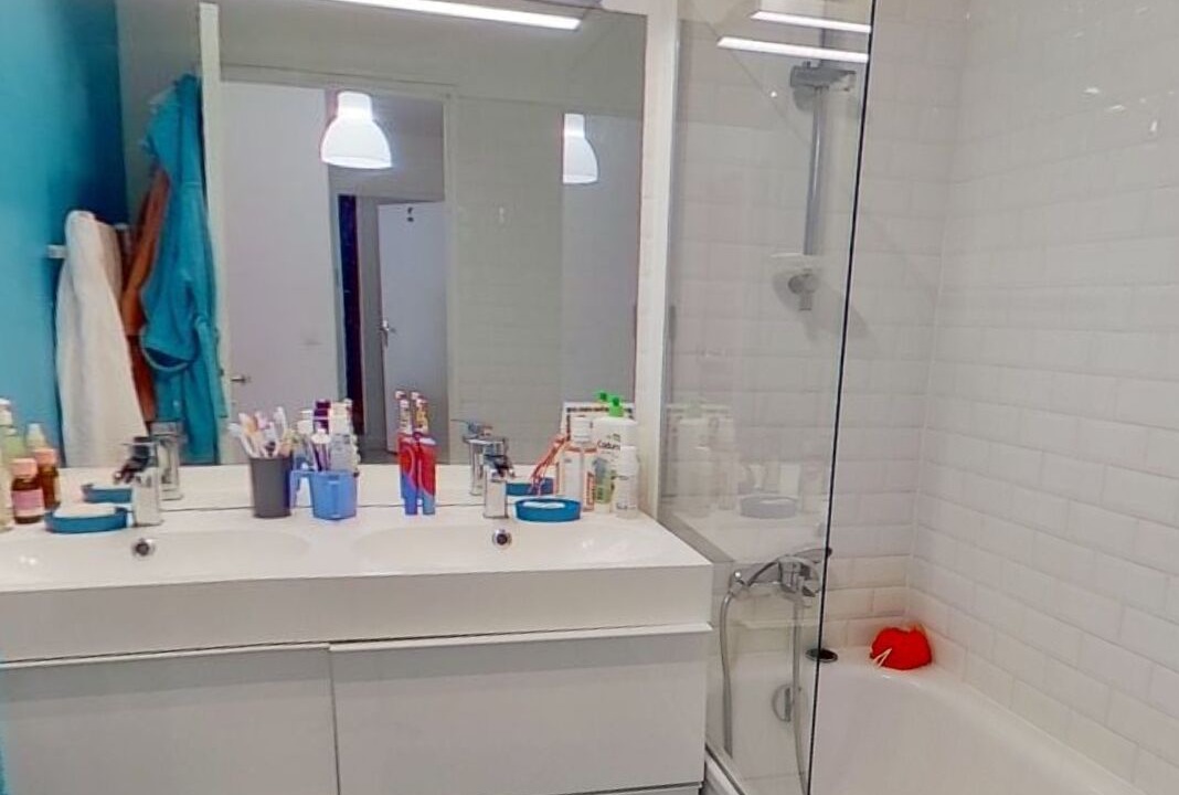 Photo of Bathroom in Silly-Gallieni